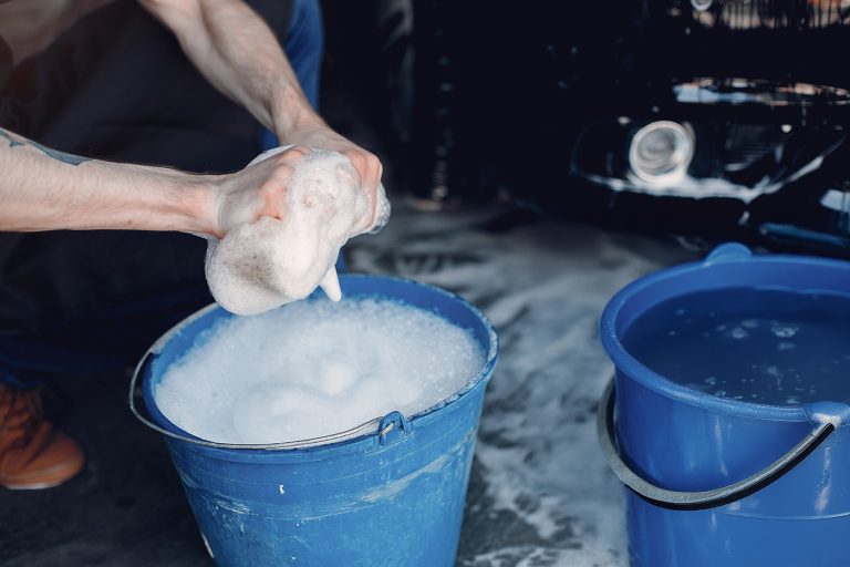 2-Bucket Car Wash Method